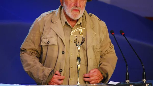 Аз не живея един живот