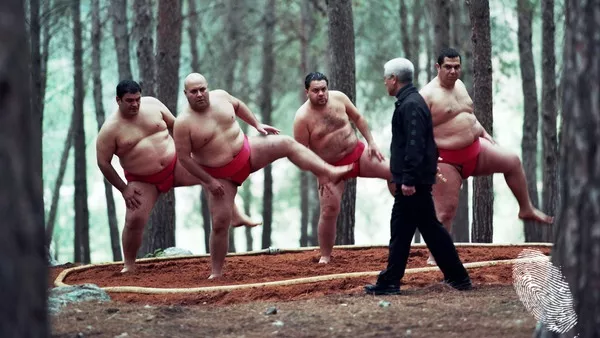 Според размера