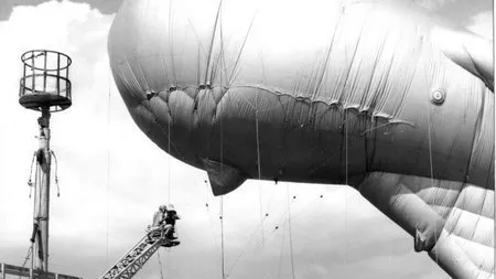 Привързаният балон