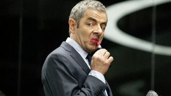 Джони Инглиш се завръща