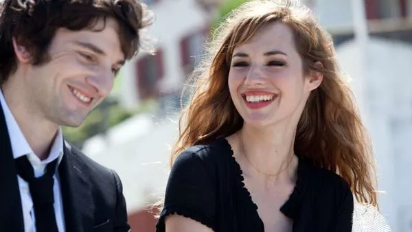 Любовта трае три години