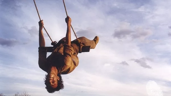 Разпокъсан април