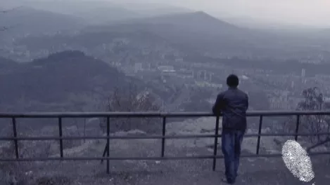 Паметникът и неговият брат