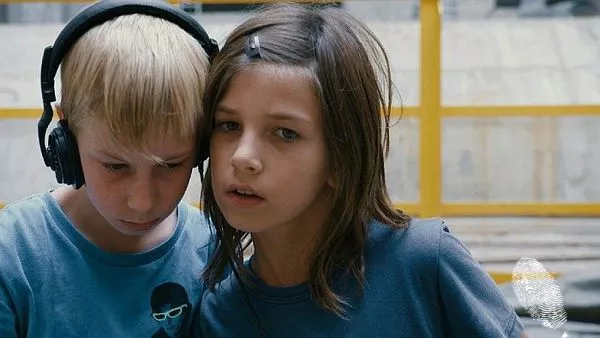 С краката нагоре