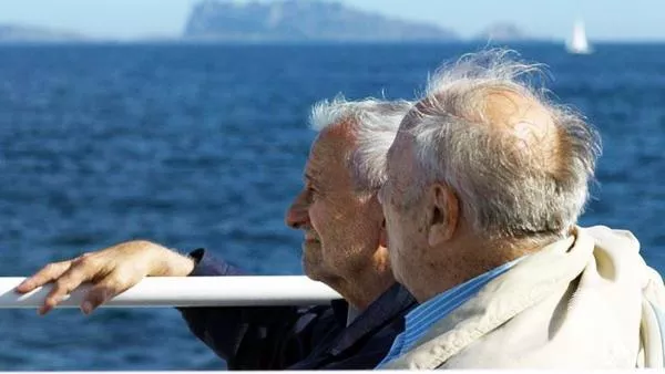 Невидимите