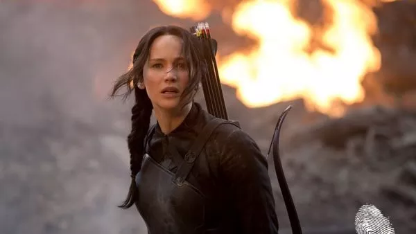 Игрите на глада: Сойка-присмехулка - част 1