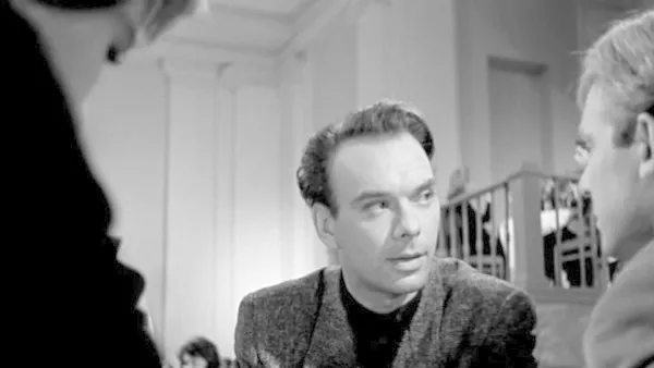 Девет дни от една година