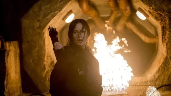 Игрите на глада: Сойка-присмехулка - част 2