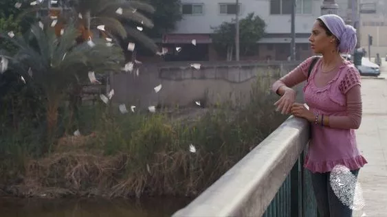 Момичето от фабриката