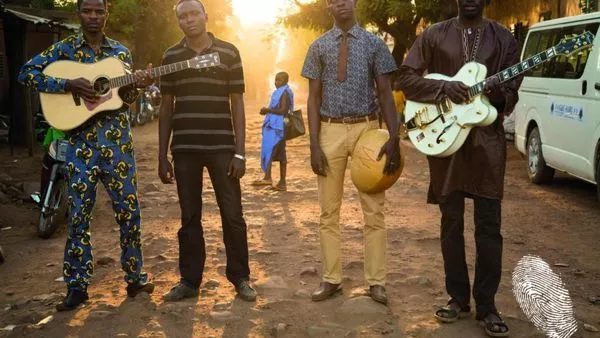 Първо трябва да ни убият