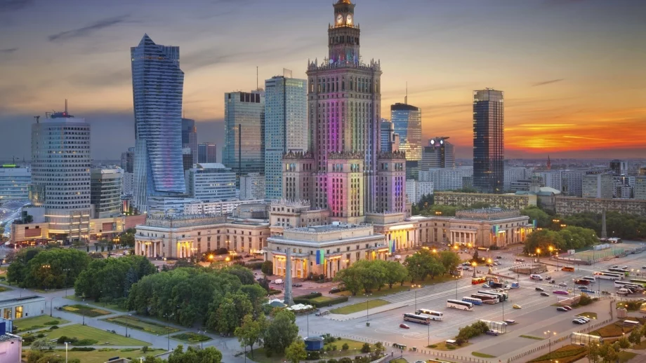 Полша готви първи бюджет с нулев дефицит от 30 години