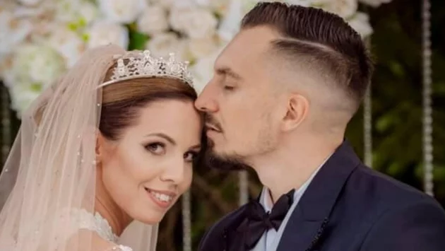 Виолета Сиракова се омъжи (снимки)