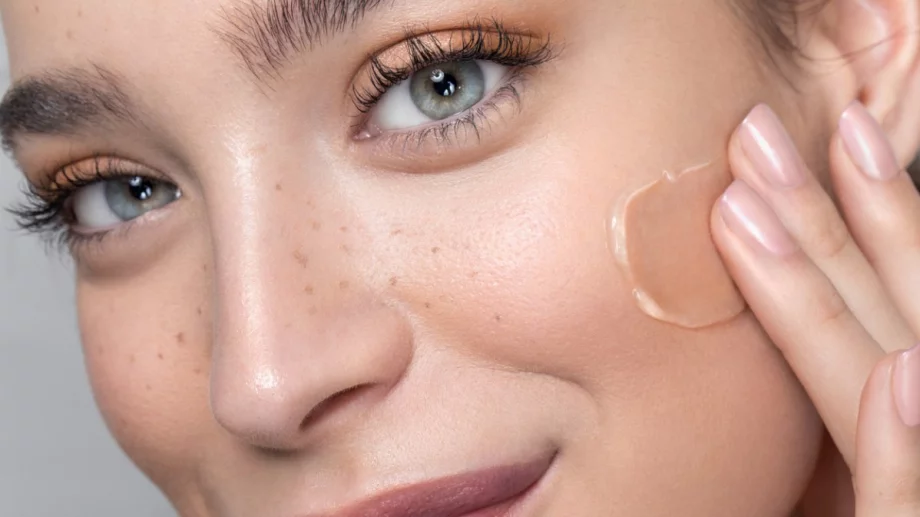 Как да изберете подходящата грижа за кожата при всяка една естествена промяна живота ви 