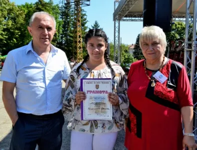 Кристиана Иванова спечели специалната награда за българска баница