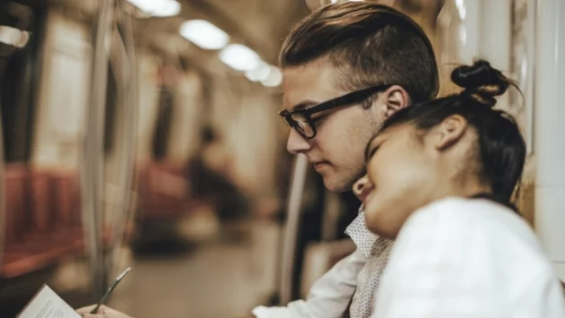 Неудобен си, защото не ми даваш да те прочета