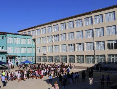Спортното училище във Велико Търново стартира учебната година с ново име и модернизирана база