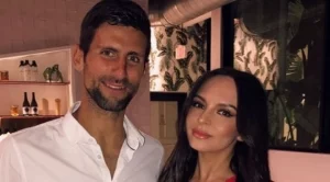 Джокович взима уроци по пиано от секси пианистка (видео)