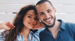 Наум Шопов и Теа разкриха пола на бебето си (видео)