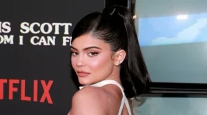 Кайли Дженър се съблече за Playboy (снимка)