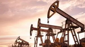 Цената на петрола се понижи на фона на ръста на запасите в САЩ