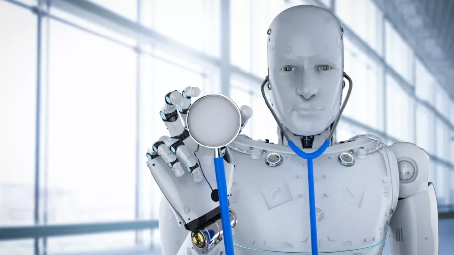 Роботи-герои демонстрират умения на онлайн шоу