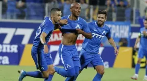 {{ otherArticle[0].article.title }}