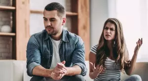 Ако някой не е готов да ви обича, не заслужава вашата любов!   