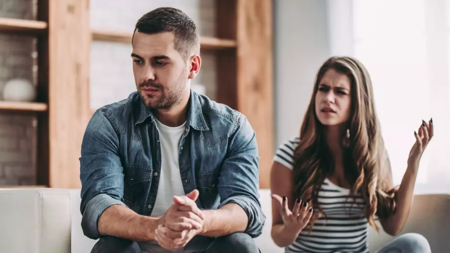 Ако някой не е готов да ви обича, не заслужава вашата любов!   