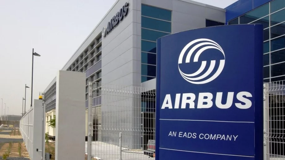 Разследват Airbus заради кражба на секретни данни