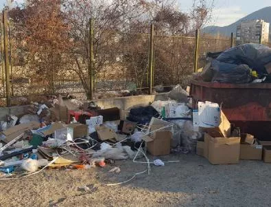 Мълчанието на чиновниците: Кметът отказа мълчаливо да направи оценка на сметопочистването в Асеновград