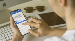 Facebook ще ни дава и модни съвети