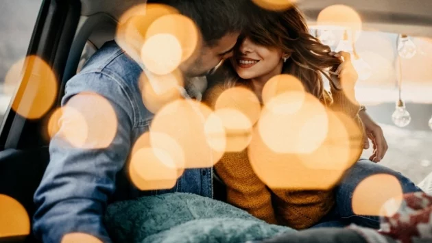 Зодиите, които се ВЛЮБВАТ в душата, а не във външността