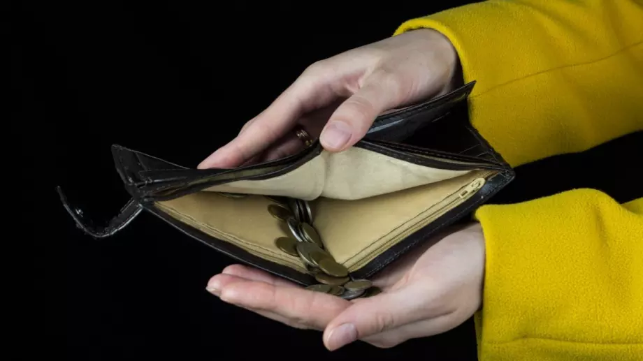 Как да се справим с неочаквани финансови трудности?