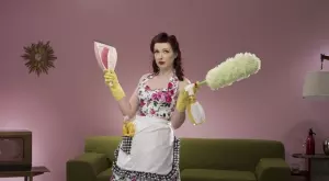 Той съжали, когато поиска жена му да е по-привлекателна у дома (ВИДЕО)