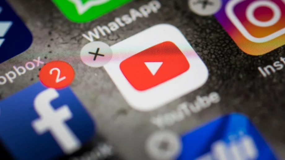 Спира ли Русия YouTube, Facebook и Instagram?