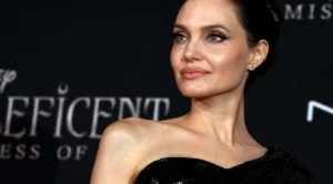 Джоли: Бях изгубена и се чувствах незначителна