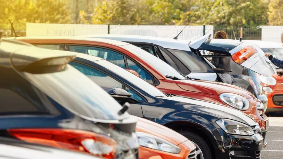 Европейските автопроизводители бият тревога: Цените на новите коли ще скочат драстично