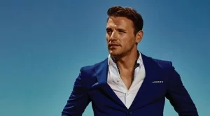  Никос Вертис се завръща в България