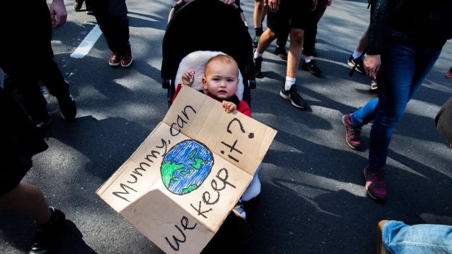 ЕС ще наложи данък за вредните емисии, за да гони климатичните си цели