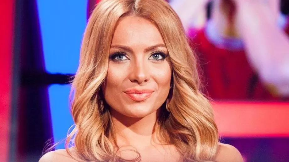 Русата Златка показа порасналия си син