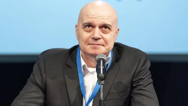 Слави Трифонов: Пускам телевизия (видео)