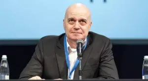 Вижте коя е приятелката на Слави Трифонов (СНИМКИ)