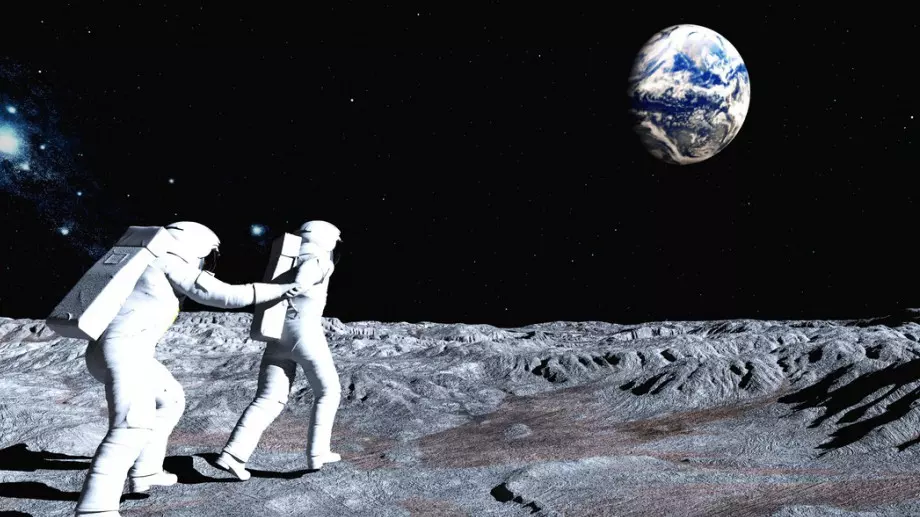 Ето я първата актриса, която ще снима в Космоса (СНИМКИ)