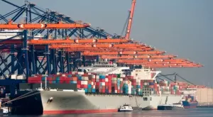  {{ otherArticle[0].article.title }} 