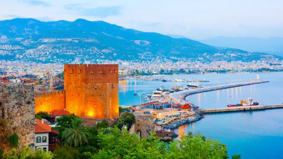 Въпреки Covid-19 Анталия остава желана дестинация за милиони