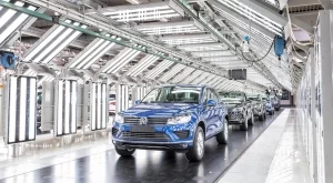 Профсъюзите на Volkswagen блокират завода в Турция 