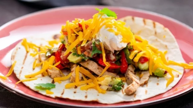 Фахитас със свинско и чушки