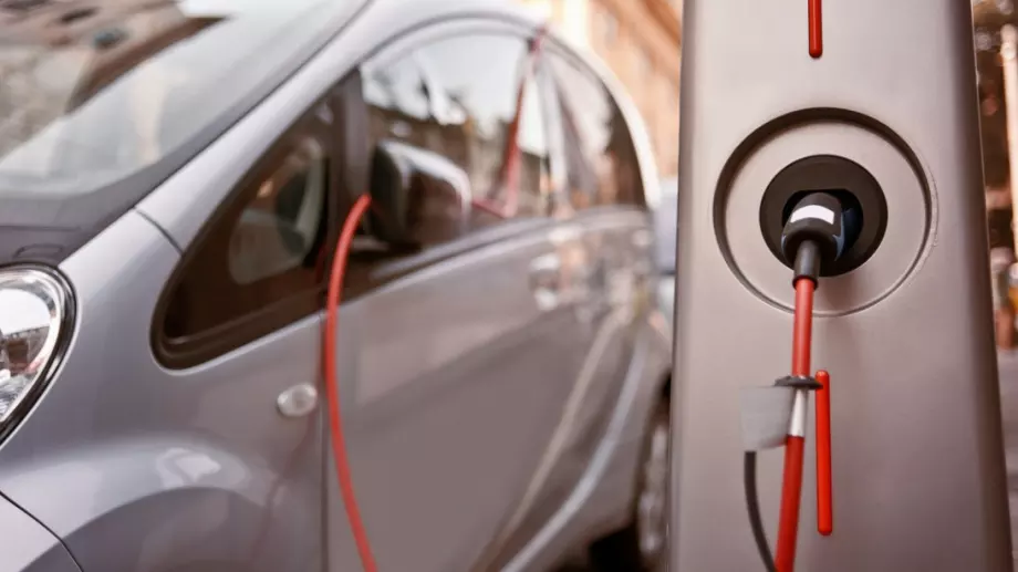 Полша ще строи завод за електромобили на мястото на минен град 