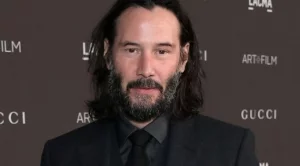 Изненадващо Киану Рийвс се появи с жена  (снимки)