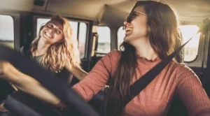 На приятелите, които винаги виждат светлината в нас